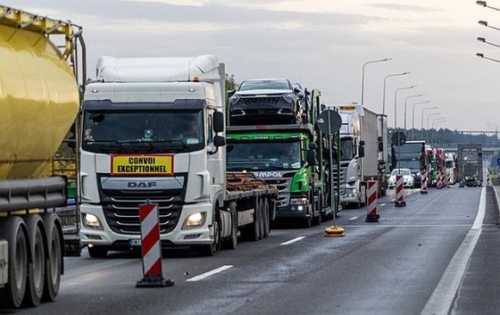 Внаслідок страйку польських перевізників 30% українського експорту до ЄС може бути заблоковано, – експерт - INFBusiness