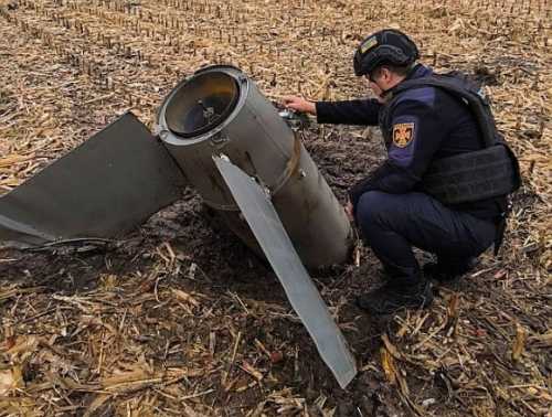 Небезпека в полі: фермер з Київщини виявив залишки ракети С-300 - INFBusiness