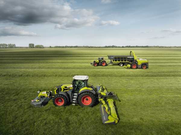 Нова лінійка потужних тракторів AXION 9 від CLAAS