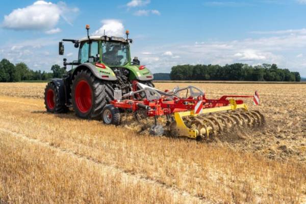 Pöttinger оновив лінійку культиваторів SYNKRO