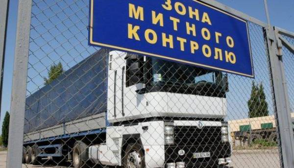 Блокада портів: як це подовжує черги фур на кордоні