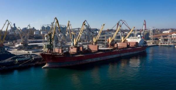 Україна націлилася на польські порти як альтернативу Одесі