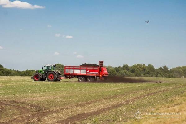 Компост врятує від витрат: аграрій розповів про економію до 7700 грн на гектарі