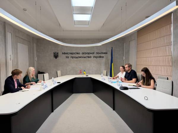 Зерносховища України під загрозою: листопадовий дефіцит через російські атаки