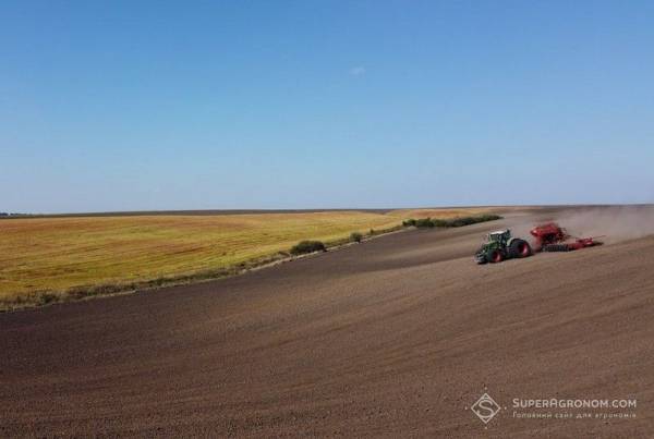 Українські аграрії попереджають про скорочення посівних площ на 20%