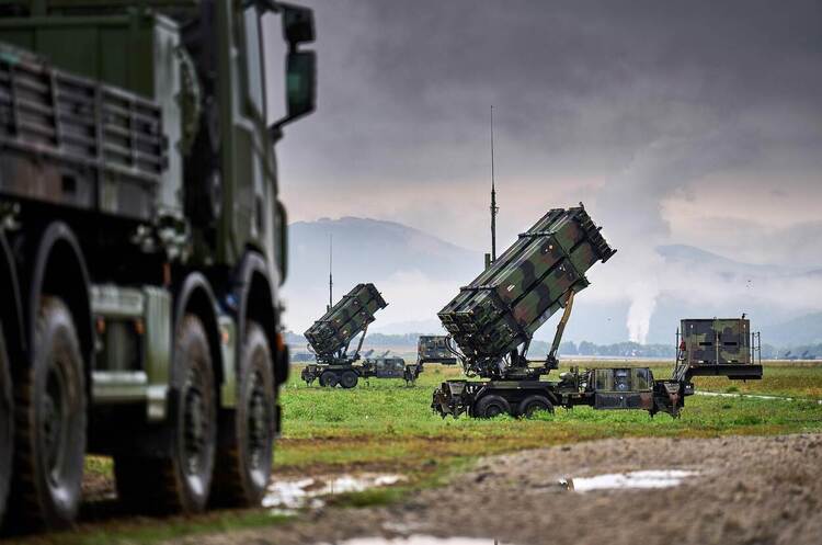 Європа знайшла для України додаткові запаси ракет Patriot у двох країнах — Bloomberg