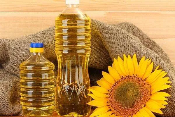 Україна долає виклики в експорті соняшникової олії