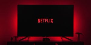 Netflix залучив передплатників після заборони на шеринг паролів (Фото:thibault penin / unsplash)